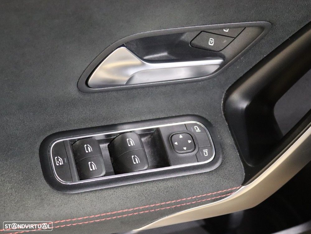 Mercedes-Benz A 180 d AMG Line - 22