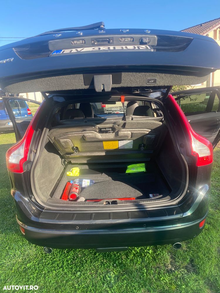 Volvo XC 60 D5 AWD Summum - 7