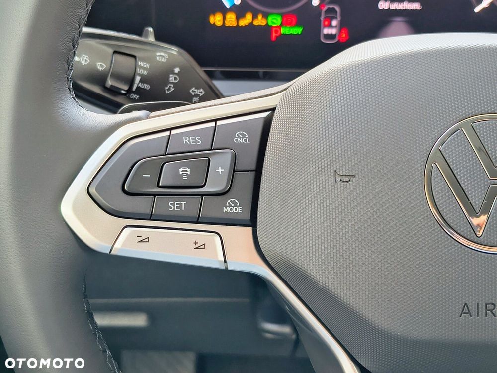 Volkswagen Tiguan 1.5 eTSI Elegance DSG - 24