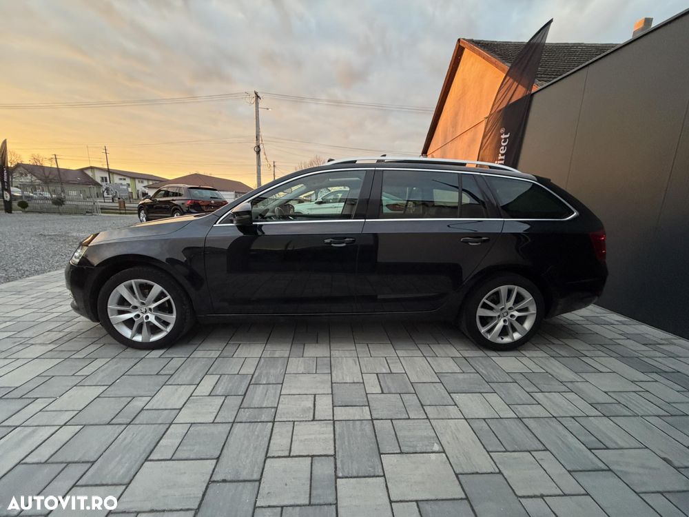 Skoda Octavia Combi Diesel 1.6 TDI DSG Style - 3