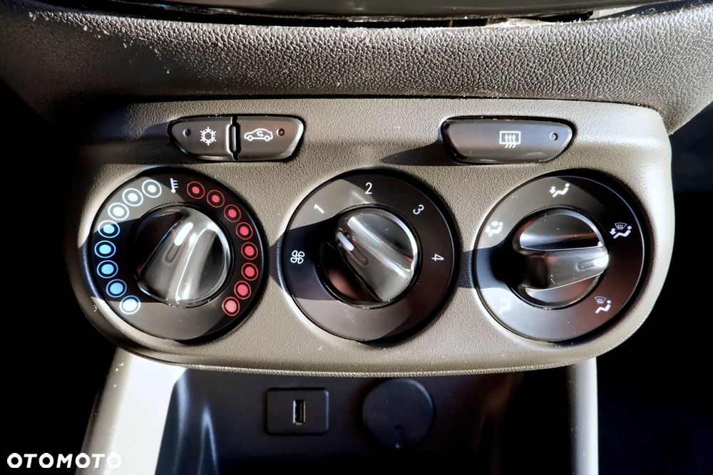 Opel Corsa 1.4 Enjoy - 20