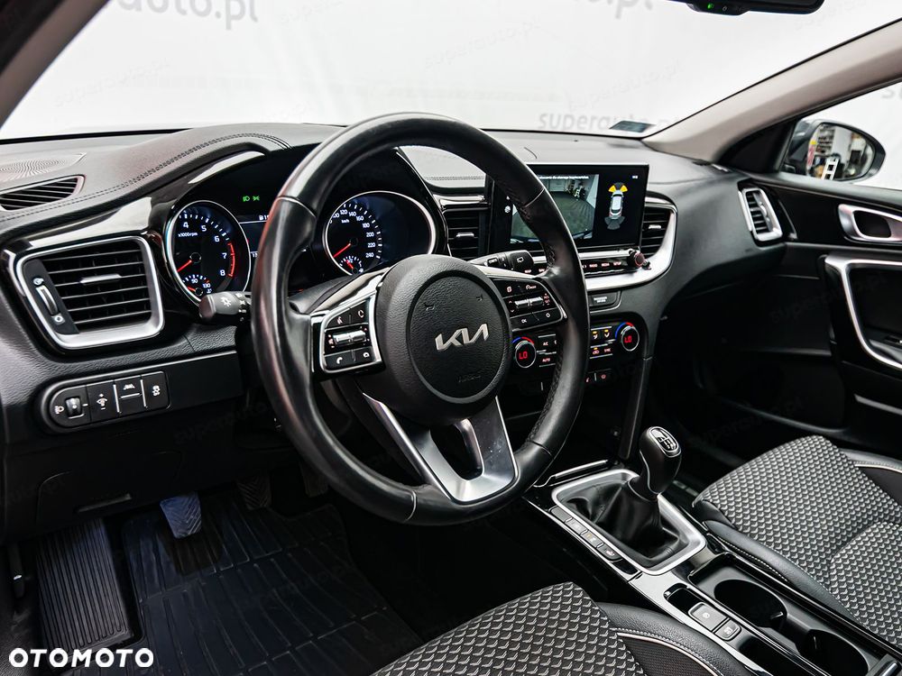 Kia XCeed 1.5 T-GDI Business Line - 9