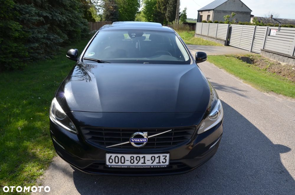 Volvo V60 D4 Geartronic Momentum - 11