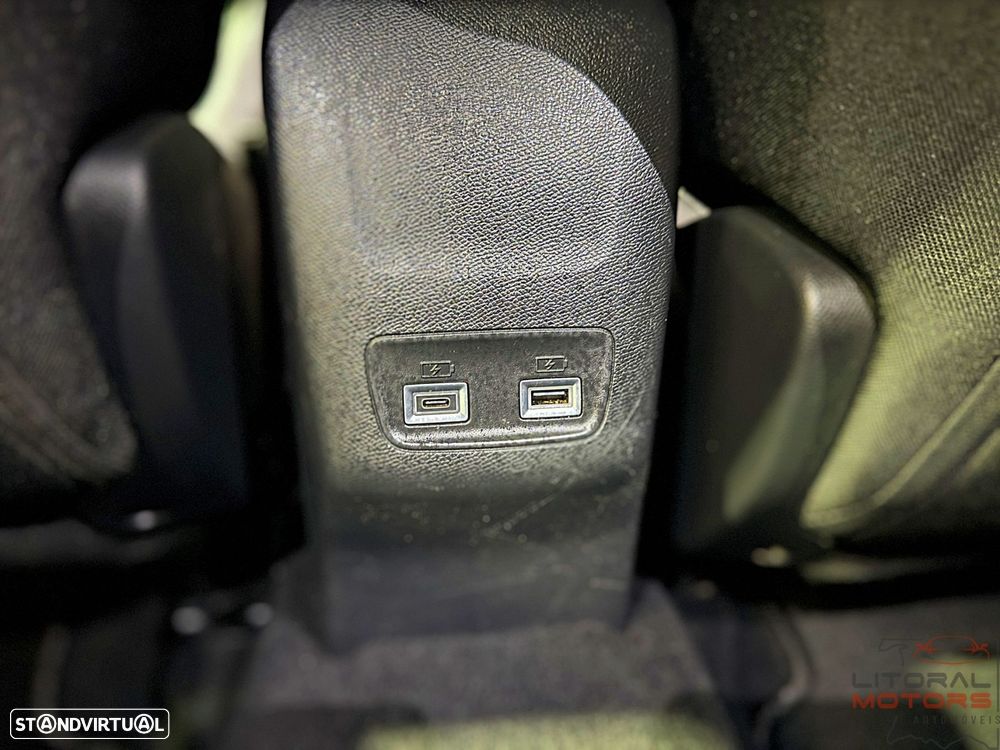 Peugeot 2008 1.2 PureTech Allure - 40