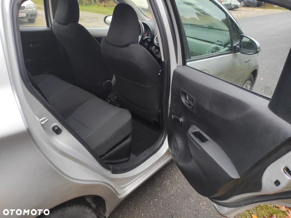 Toyota Yaris 1.5 VVT-i - 5