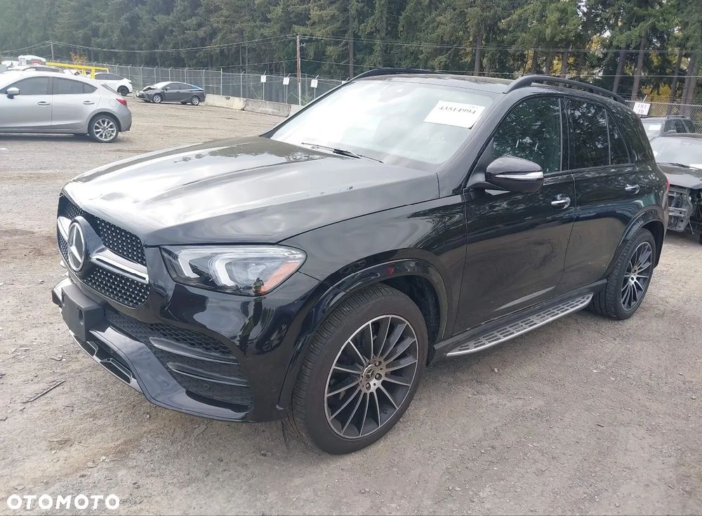 Mercedes-Benz GLE - 1