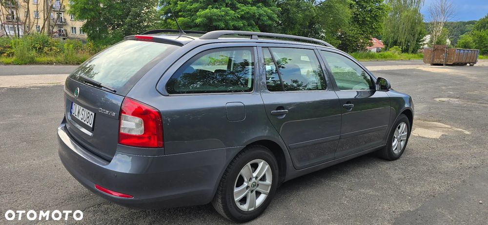 Skoda Octavia 1.6 TDI Ambiente - 16