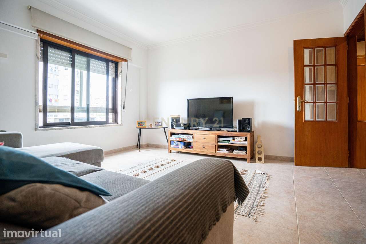 Apartamento T2 Odivelas Metro - Grande imagem: 3/41