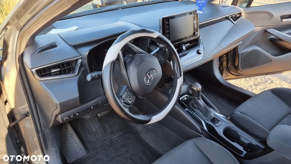Toyota Corolla 1.8 Business Edition - 21