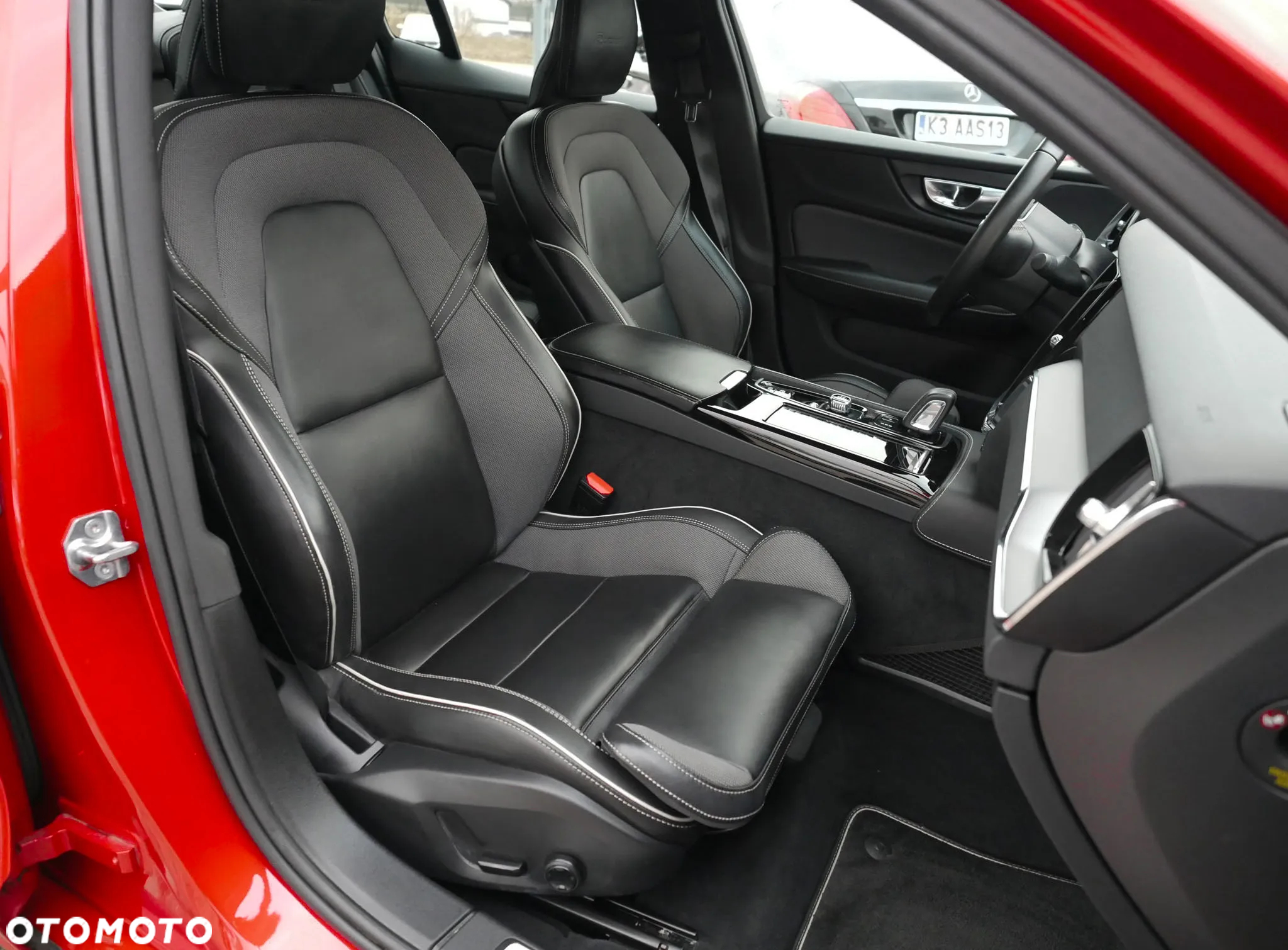 Volvo S60 T8 Recharge AWD Geartronic RDesign - 18