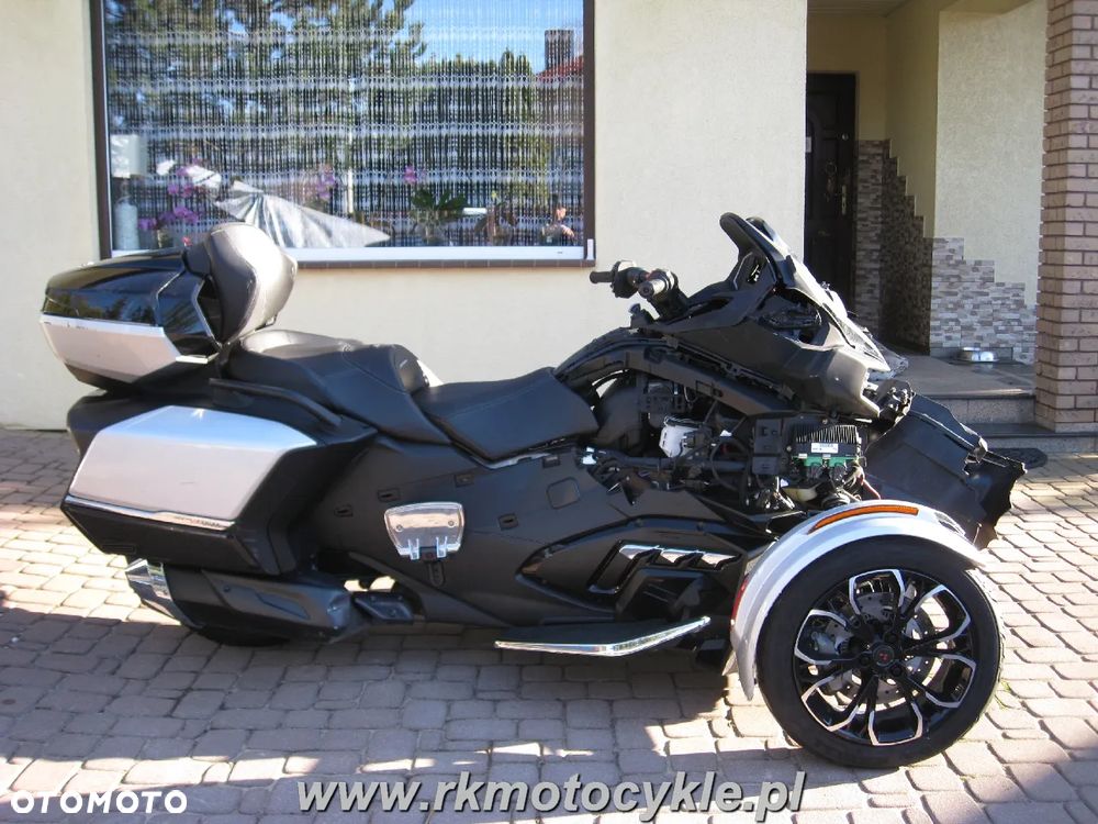 Can-Am Spyder - 1