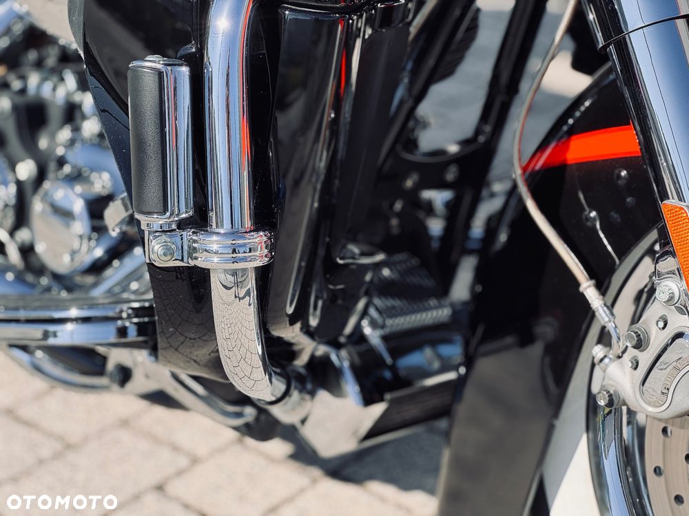 Harley-Davidson Touring Electra Glide - 11