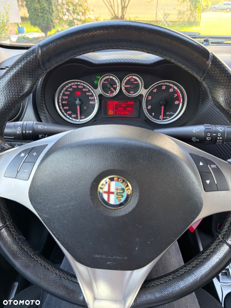 Alfa Romeo Mito - 10