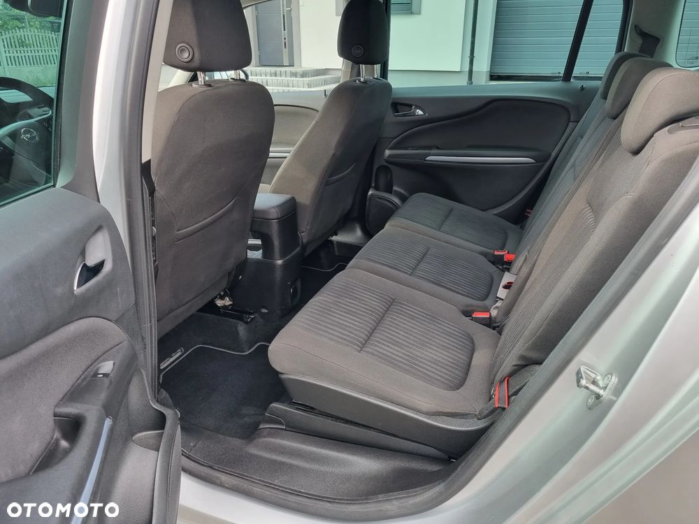 Opel Zafira 1.4 Turbo Business Edition - 12