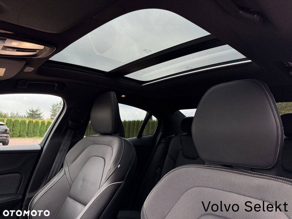Volvo S60 B5 B AWD Plus Dark - 33
