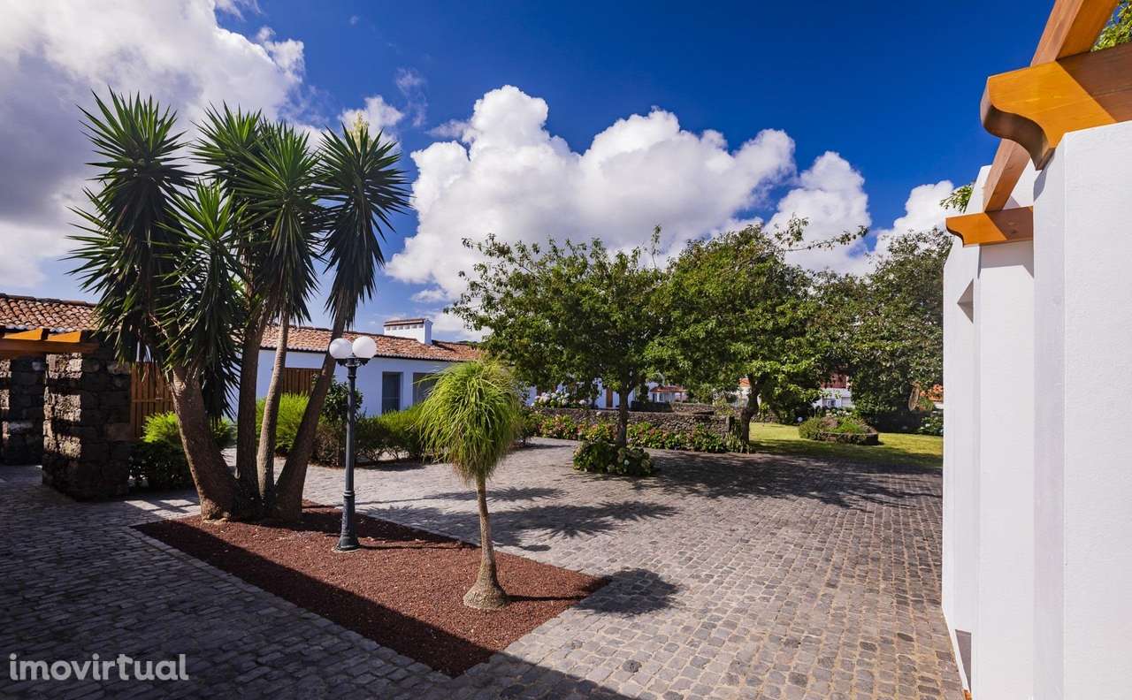 Moradia T4 - Ribeira Grande - Grande imagem: 2/20