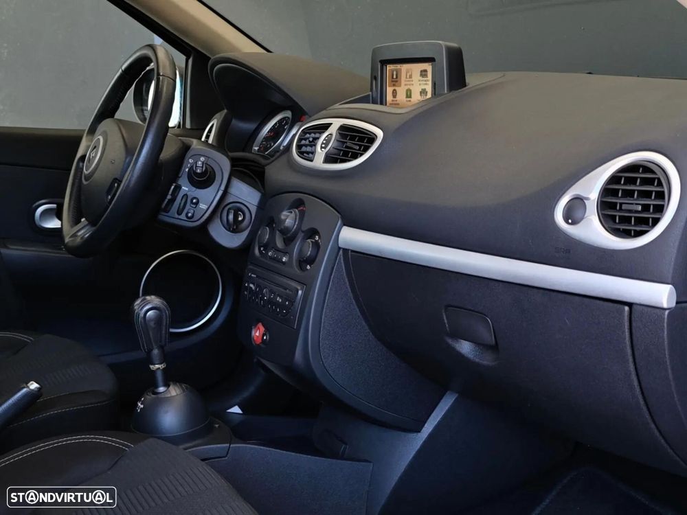Renault Clio 1.5 dCi Dynamique S C.Reb. - 39