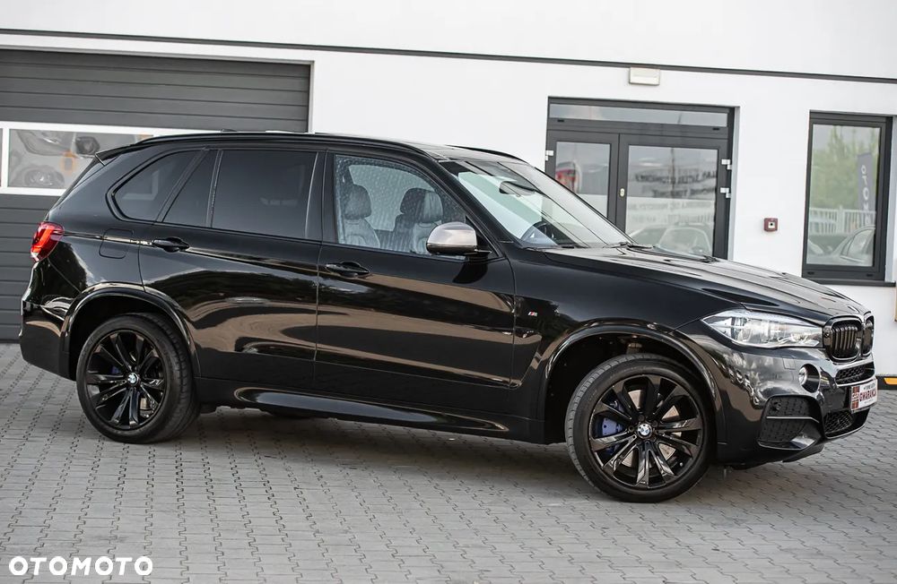BMW X5 M M50d Sport-Aut - 33