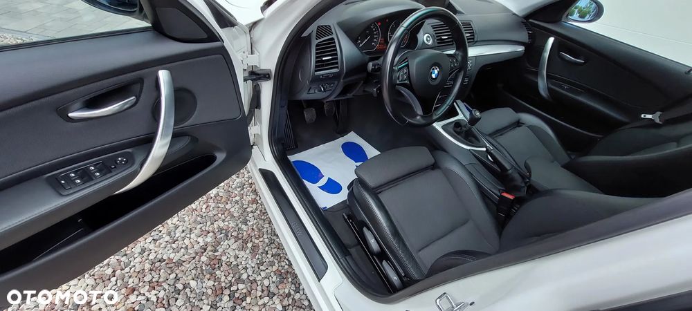 BMW Seria 1 120d - 17