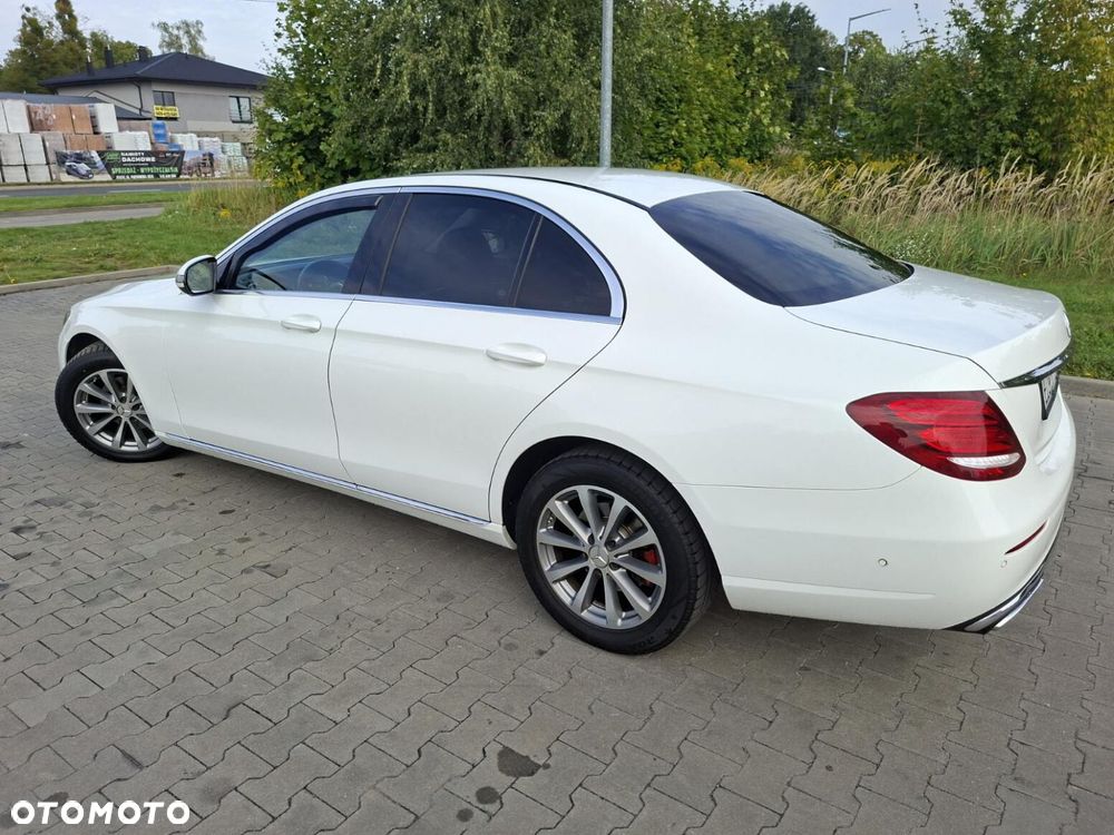 Mercedes-Benz Klasa E - 2