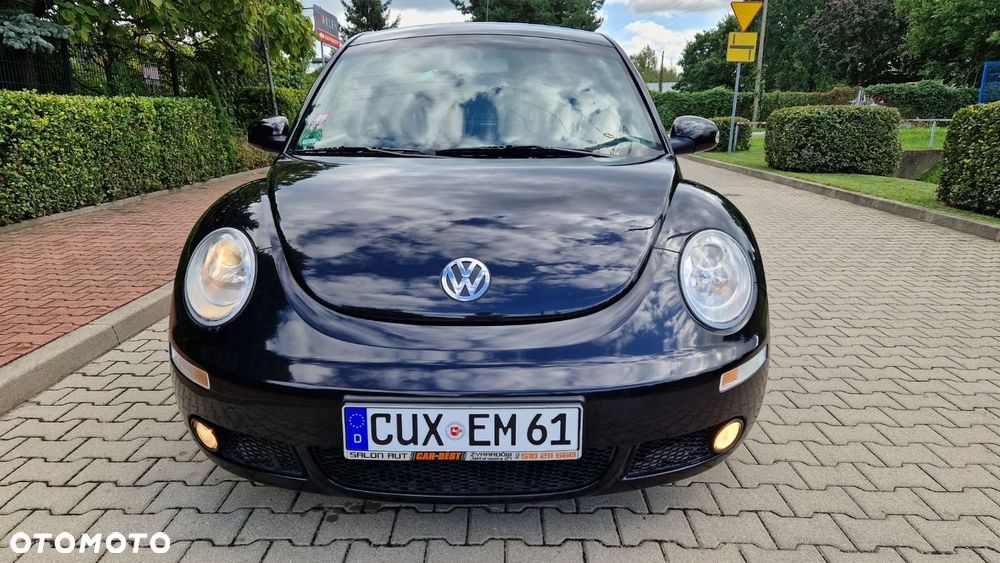 Volkswagen New Beetle - 2