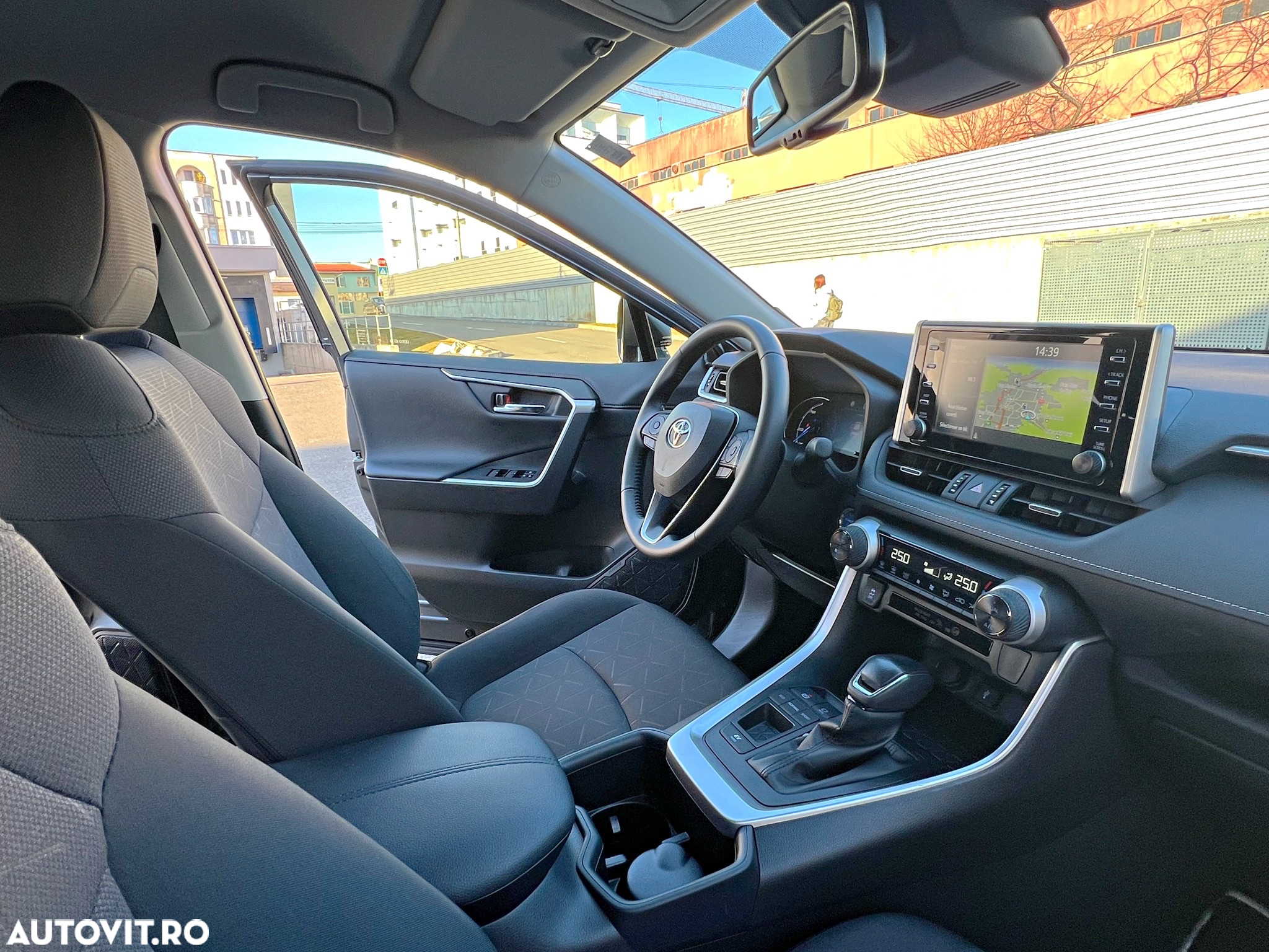 Toyota RAV4 2.5 4x2 Hybrid Business Edition - 13