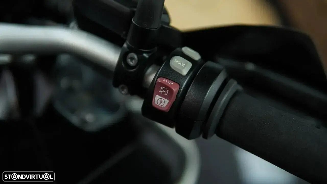 BMW R 1200 GS Adventure TRIPLE BLACK - 9