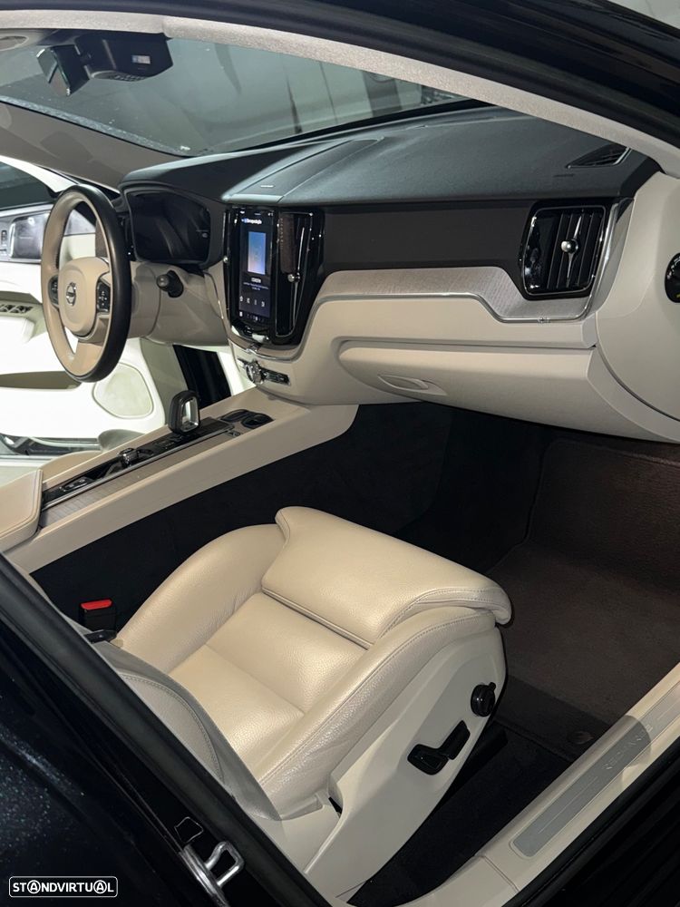 Volvo XC 60 2.0 T6 PHEV Inscription AWD - 16