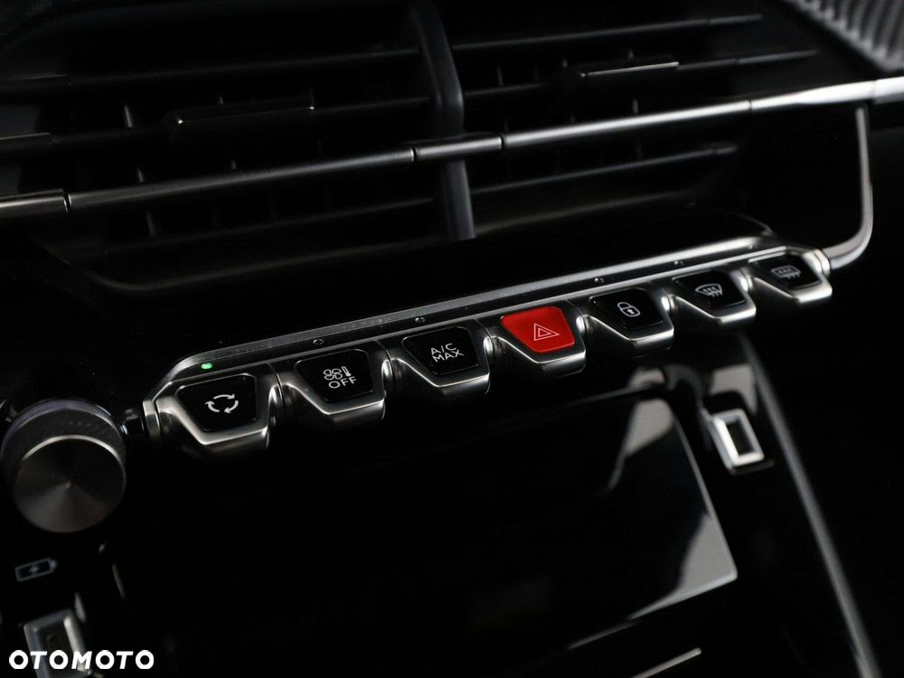 Peugeot 2008 PureTech 130 Allure Pack - 28
