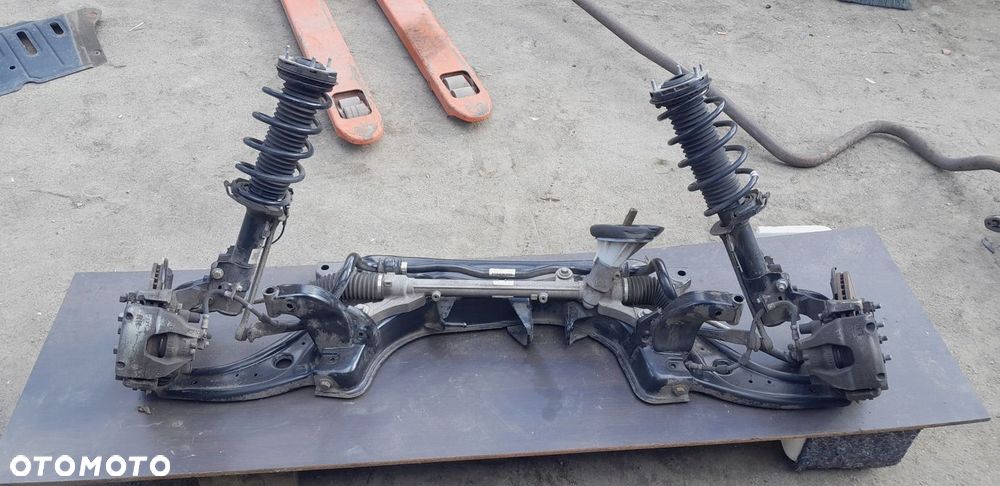 mcpherson zwrotnica lewa prawa 1.1 1.0 ecoboost Ford Fiesta MK8