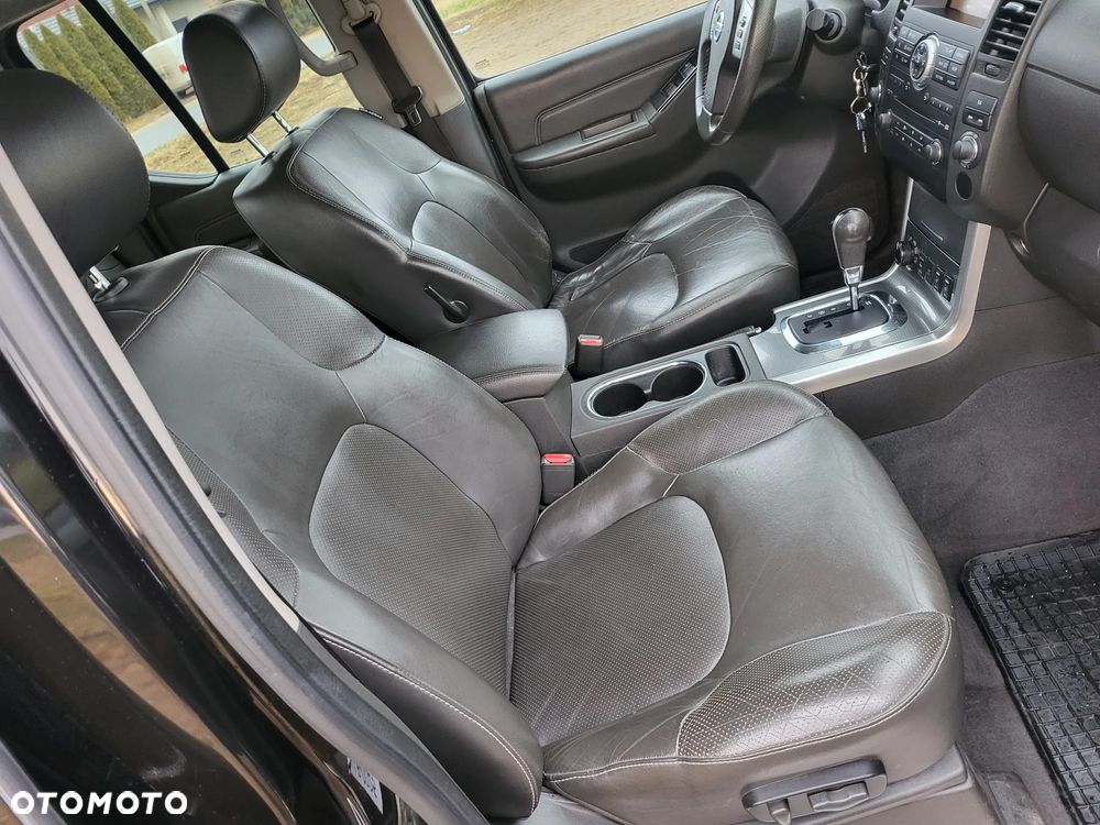 Nissan Navara 3.0 D V6 Platinum Long - 14