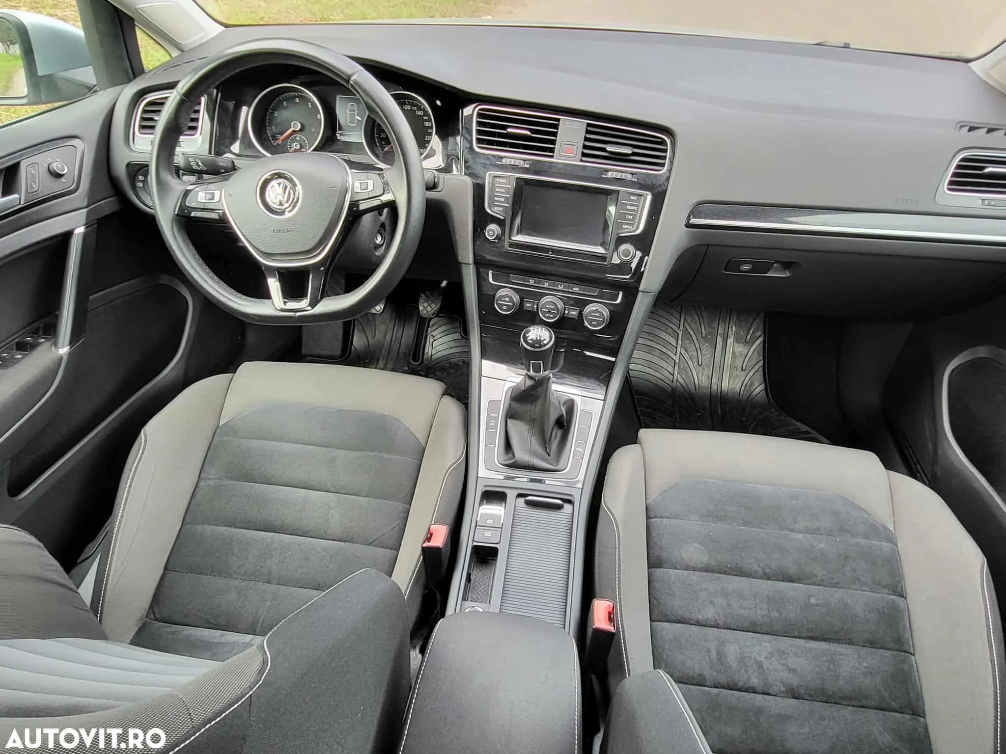 Volkswagen Golf 1.4 TSI BlueMotion Technology Comfortline - 12