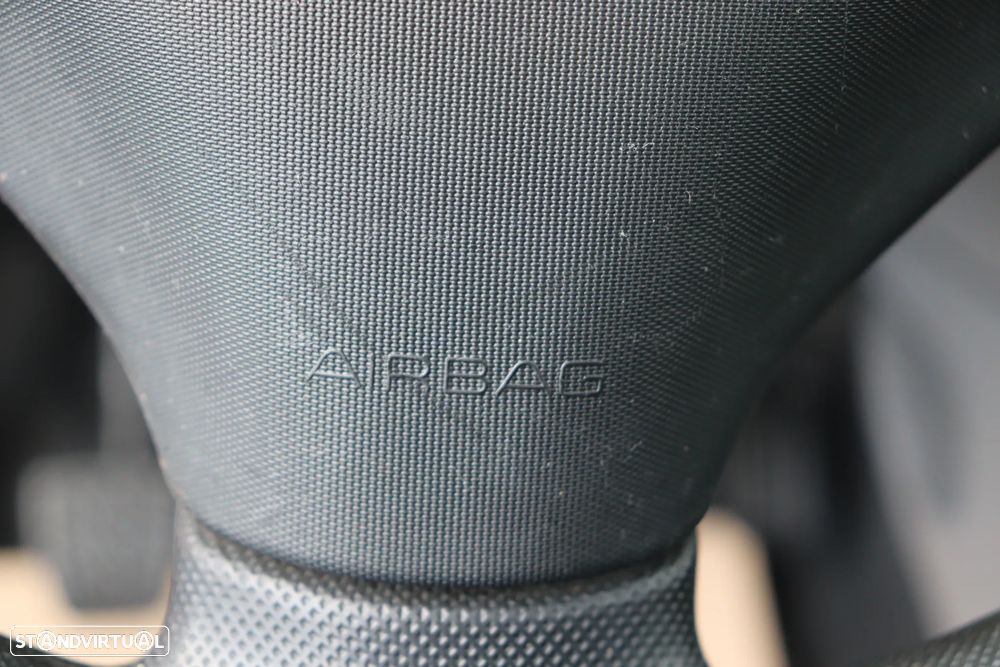 Peugeot 107 1.0 Urban - 16