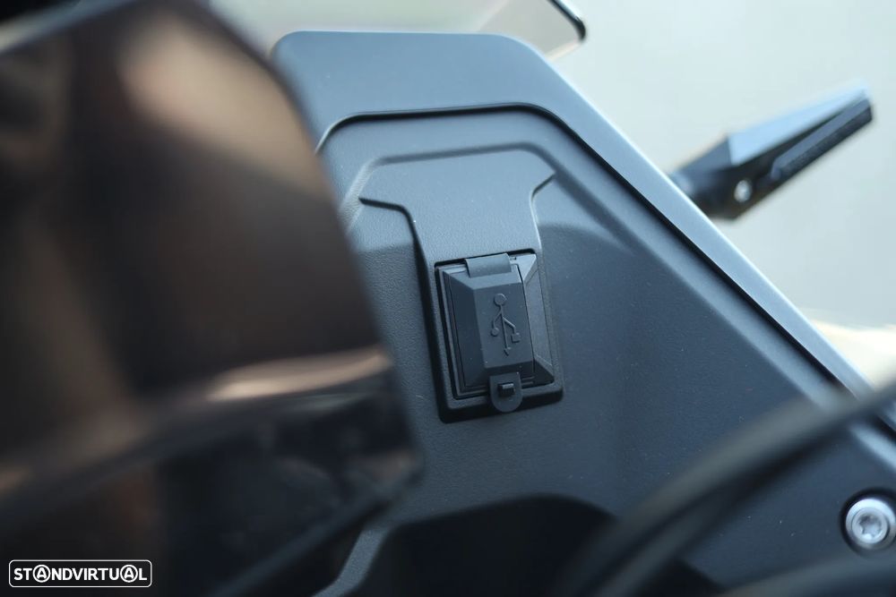 Voge 625 DSX Black Knight - 41