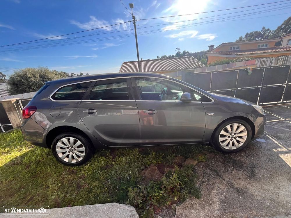 Opel Astra Sports Tourer - 28