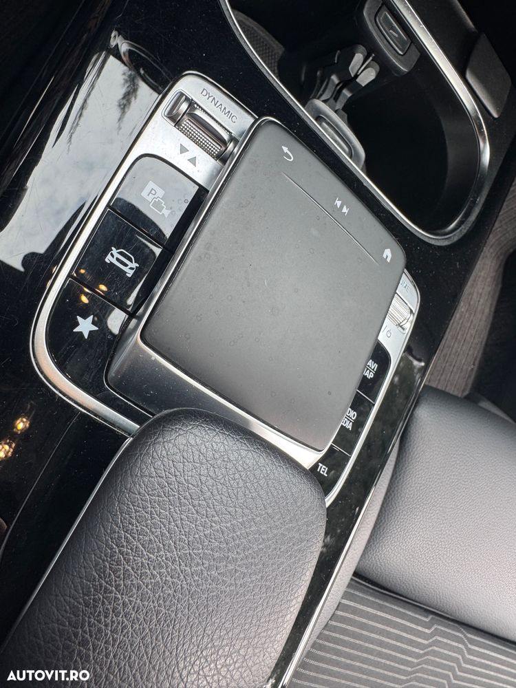 Mercedes-Benz A 180 d 7G-DCT - 12