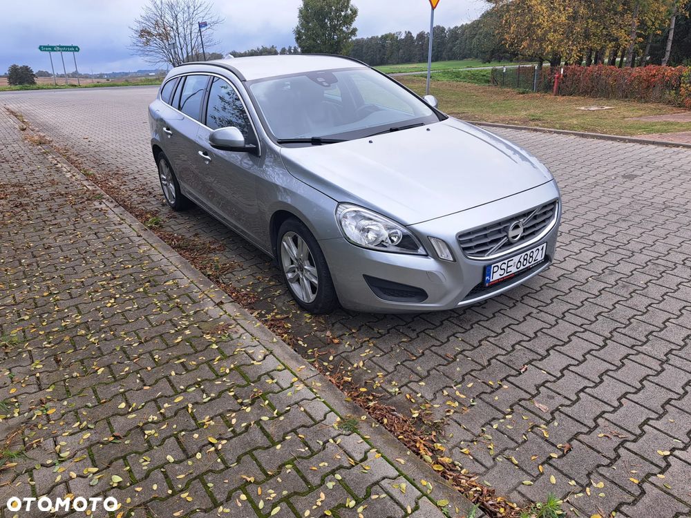 Volvo V60 D2 Momentum - 3