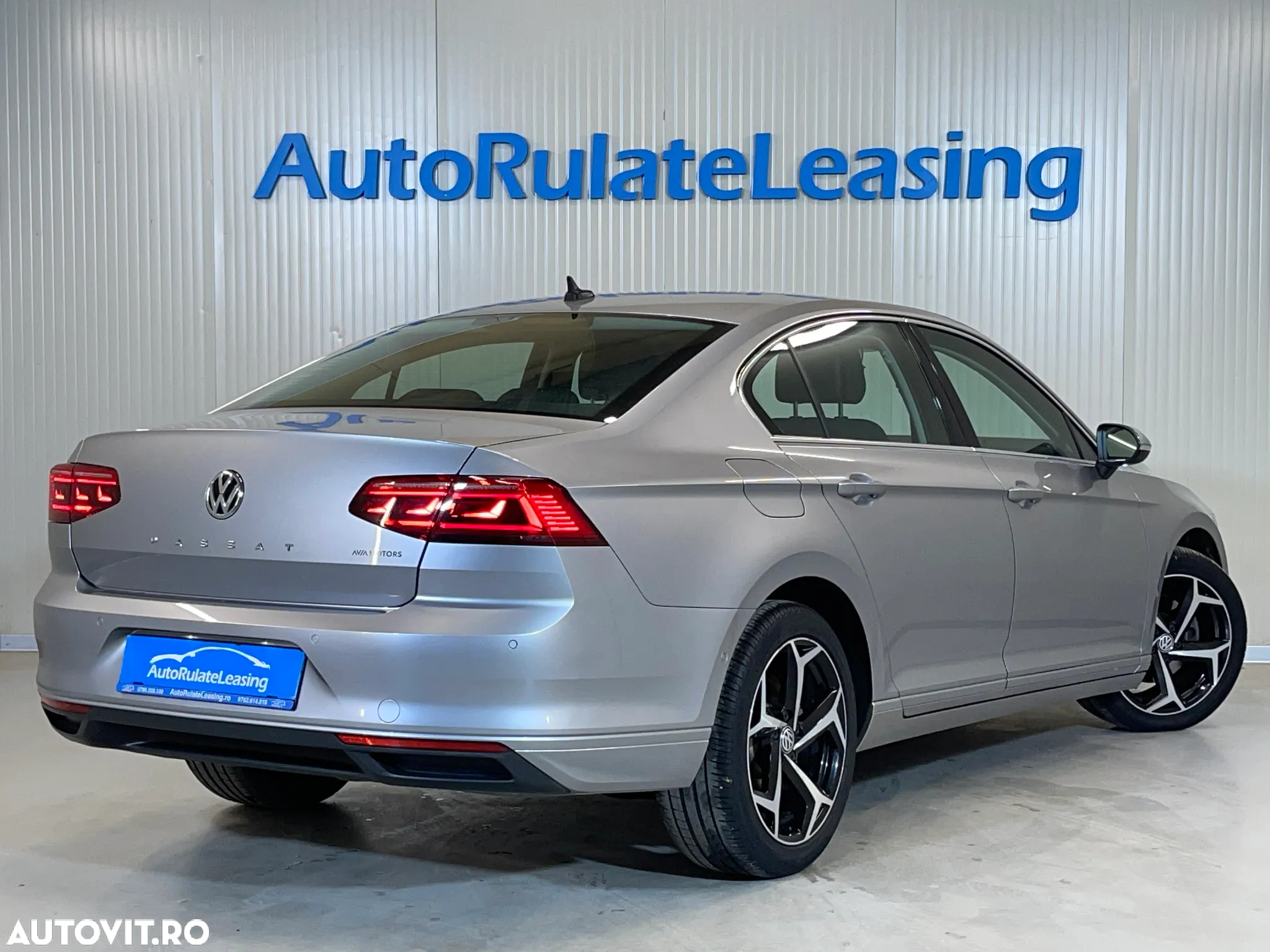 Volkswagen Passat 2.0 TDI DSG Comfortline - 3