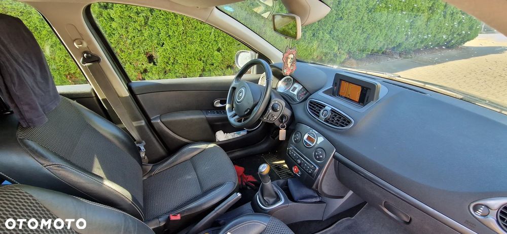 Renault Clio 1.5 dCi Extreme - 5