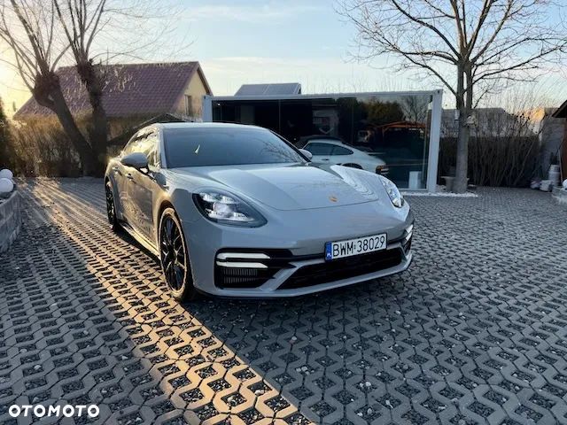 Porsche Panamera GTS - 18