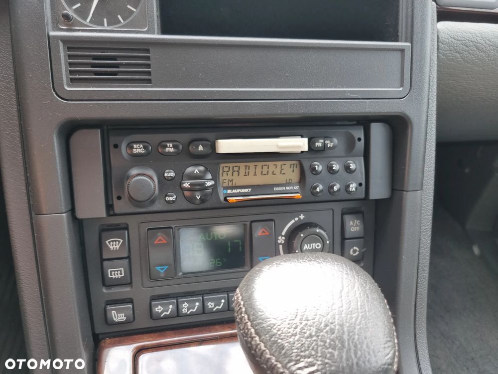 Land Rover Range Rover - 27