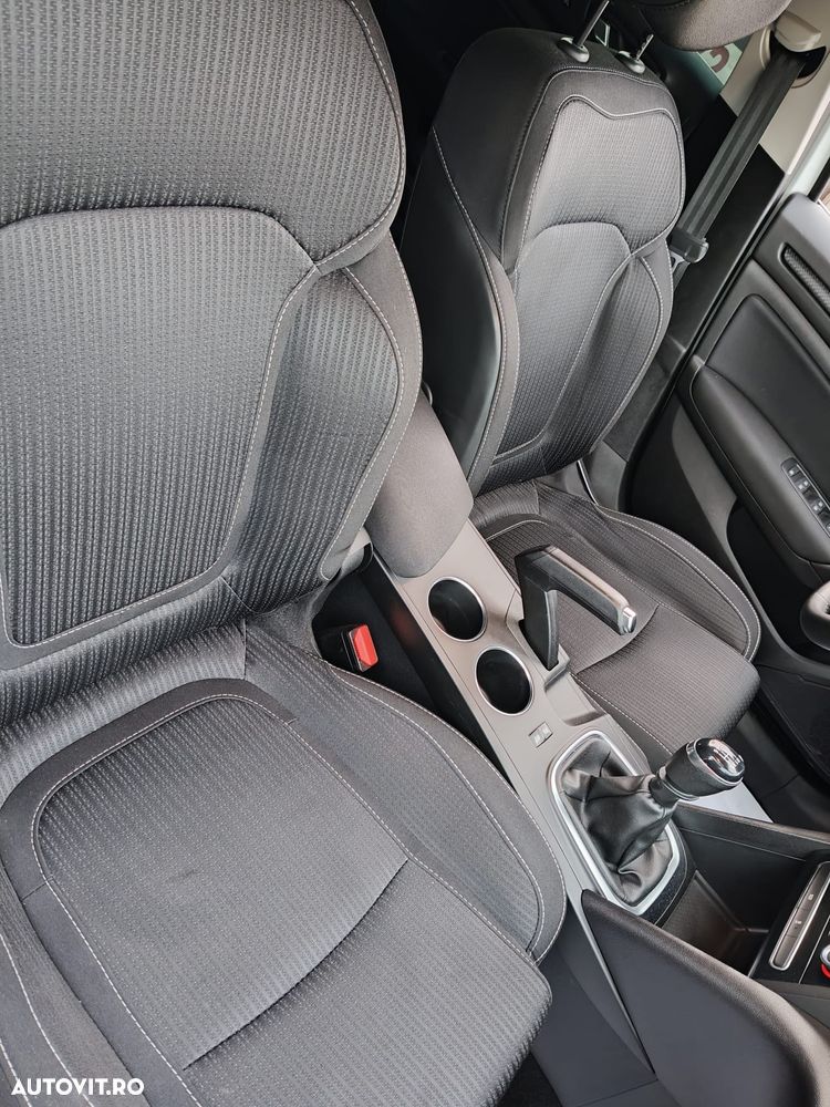 Renault Megane BLUE dCi 115 BUSINESS EDITION - 11