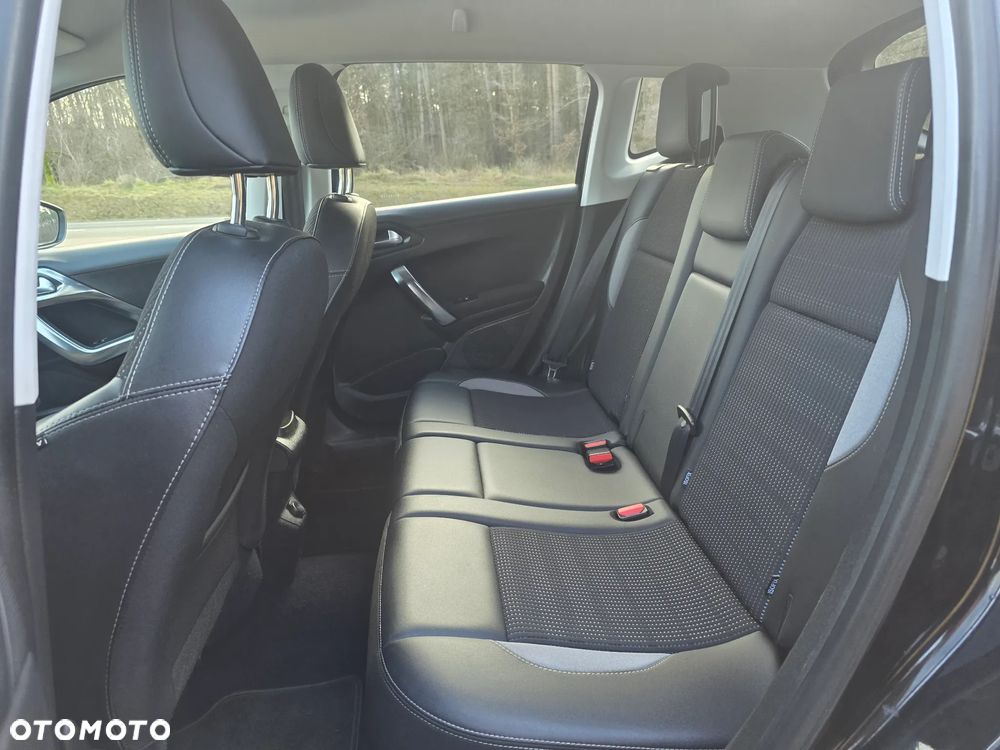 Peugeot 2008 1.2 Pure Tech Allure S&S EAT6 - 15