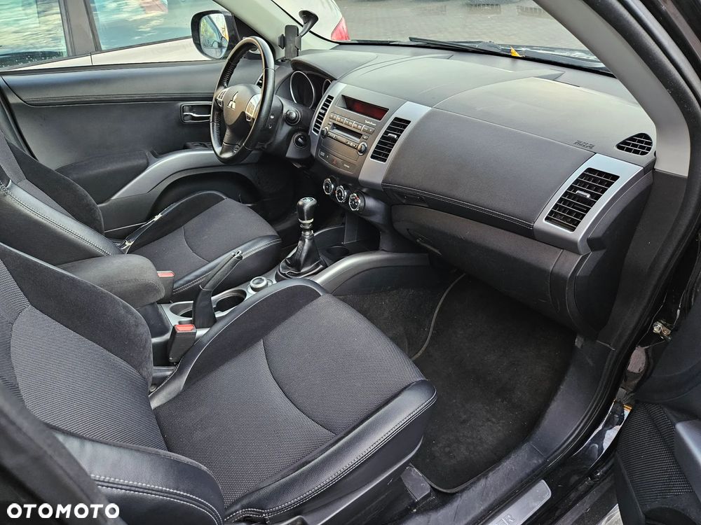 Mitsubishi Outlander 2.2 DID Intense + EU5 - 21