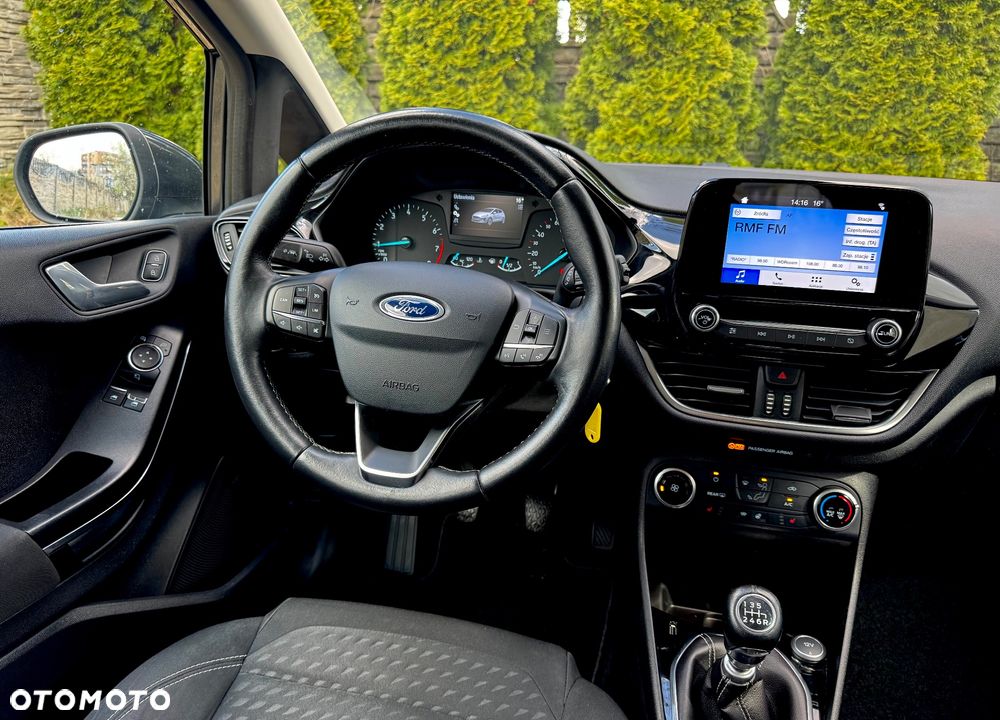 Ford Fiesta 1.0 EcoBoost S&S TITANIUM - 8