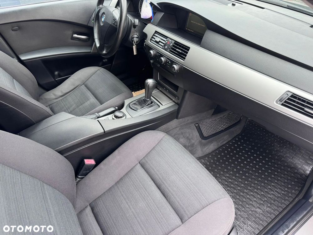 BMW Seria 5 520d - 8