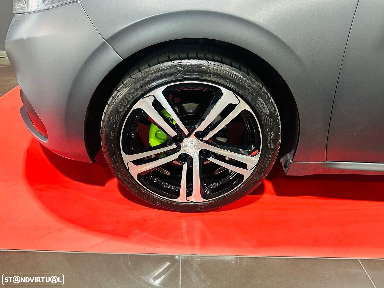 Peugeot 208 1.2 PureTech Active - 19