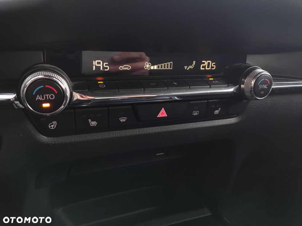 Mazda CX-30 2.0 mHEV Hikari AWD - 16