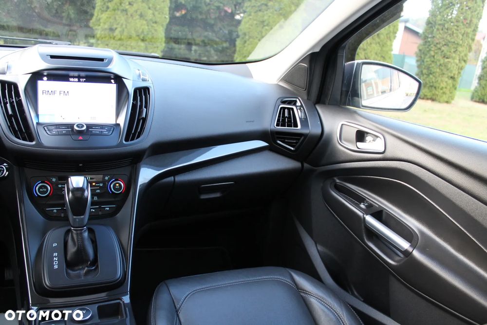 Ford Kuga - 31