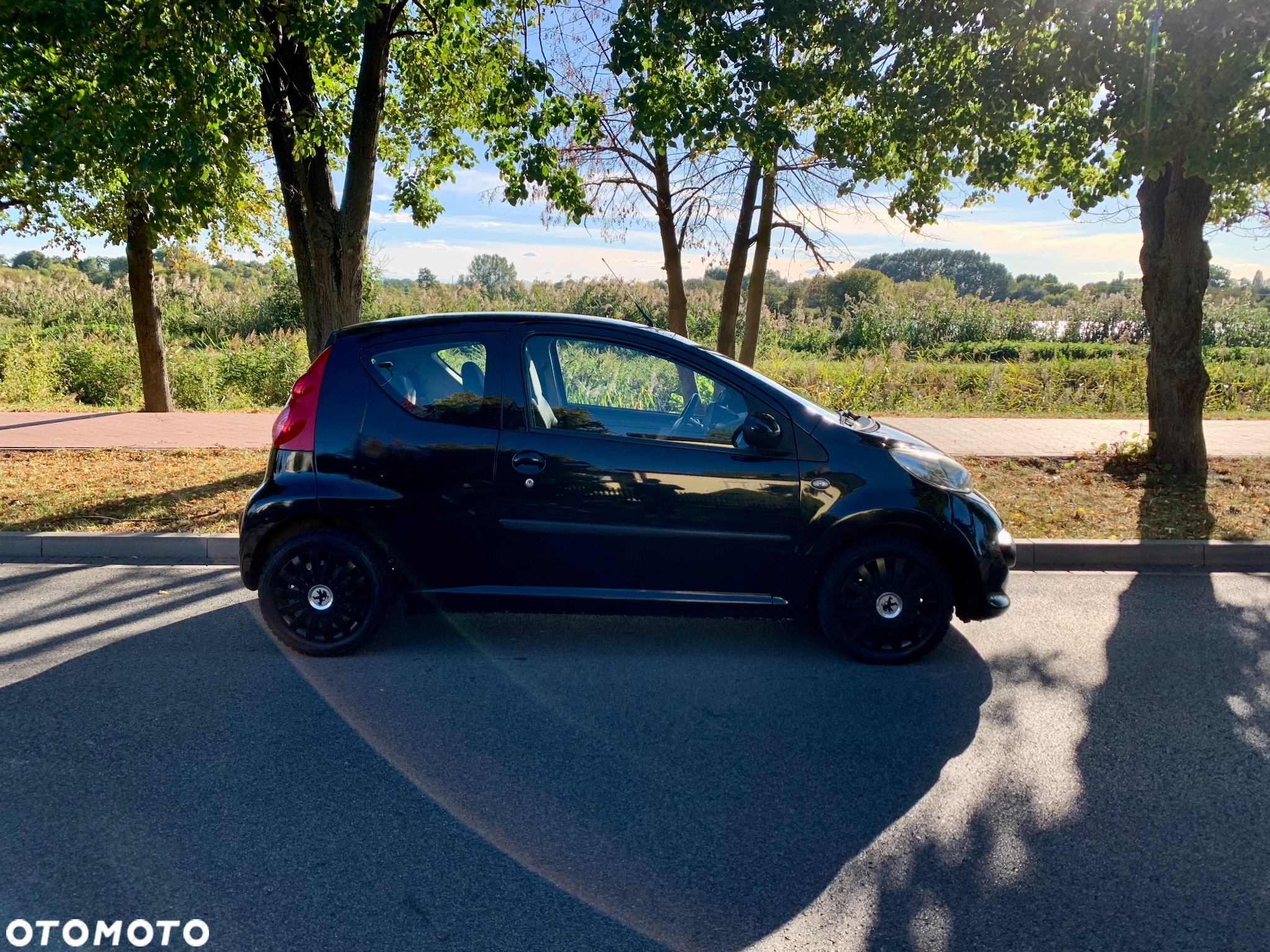 Peugeot 107 1.0 Trendy nICE - 2